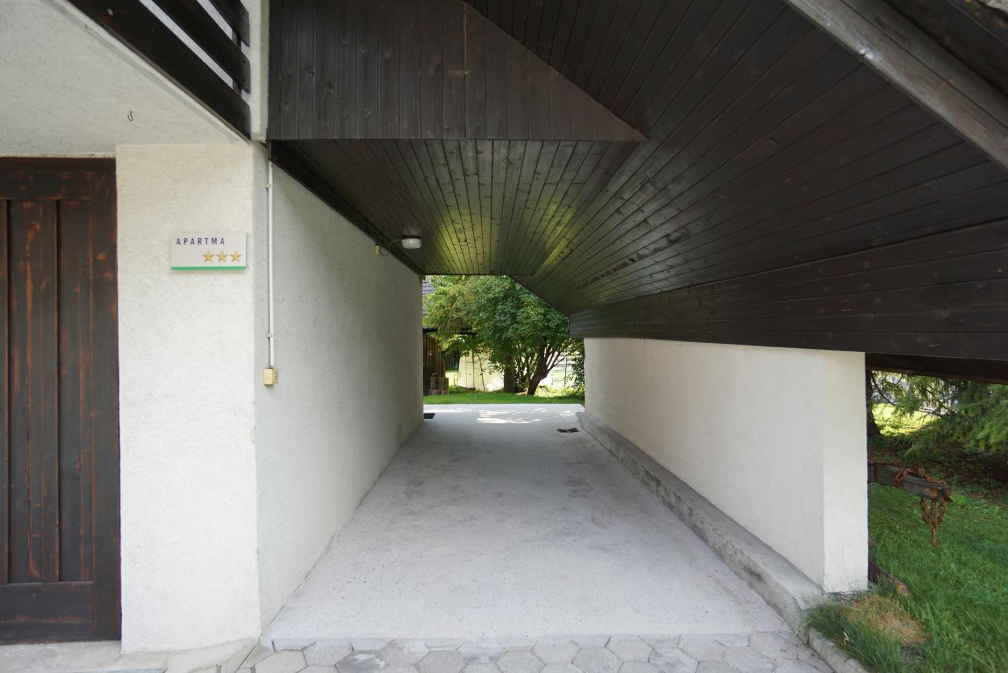 Apartma Zidan كْرانْيِسكا غورا المظهر الخارجي الصورة